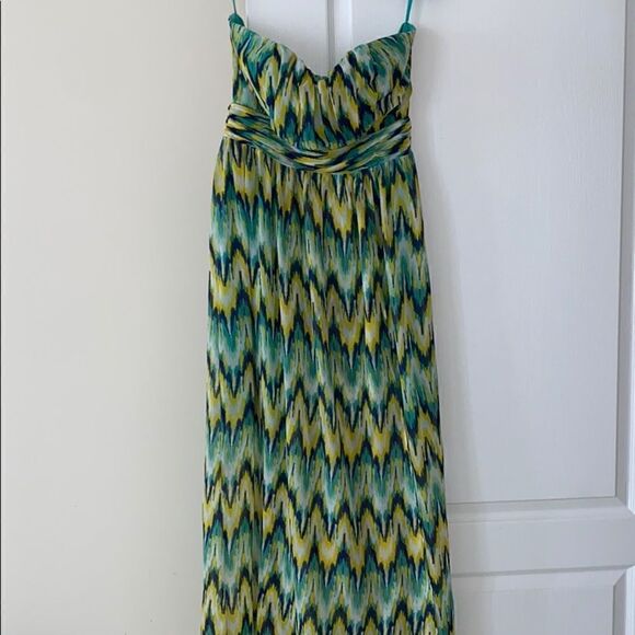 FRANCESCA’S Strapless Maxi Dress 💚 - Picture 3 of 7